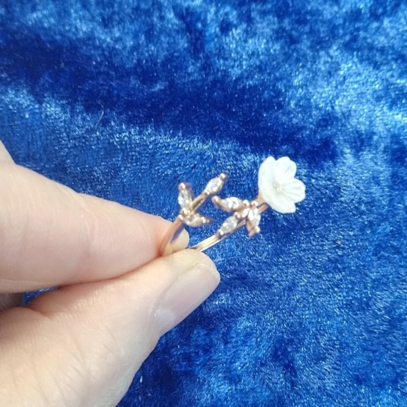 Rose Gold Plated Cherry Blossom Flower Bypass Ring CZ Crystal Sparkle - Picture 8 of 10